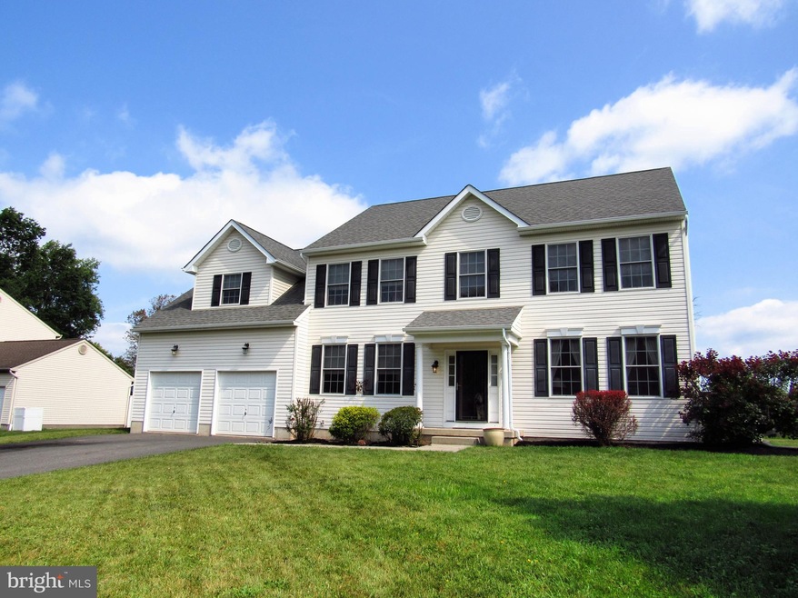 35 Mohr St, Quakertown, PA 18951 - photo 1