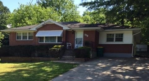 Perfectly manicured, low maintenance Forest Park h