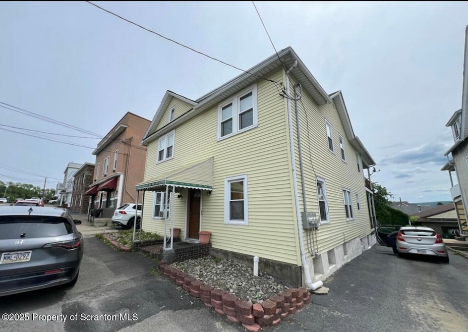 For Rent $1,300/month