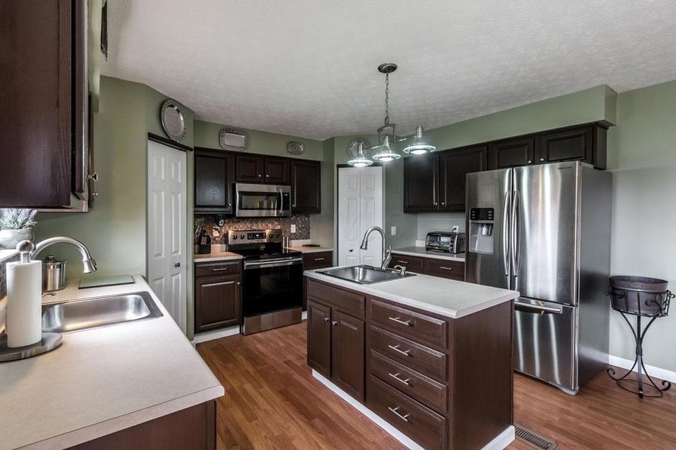 11-13-17 404 Evergreen Cir 23