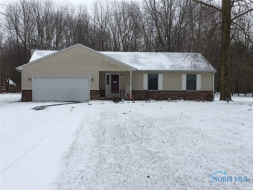 Fantastic Ranch Home.....Sits back from the road w