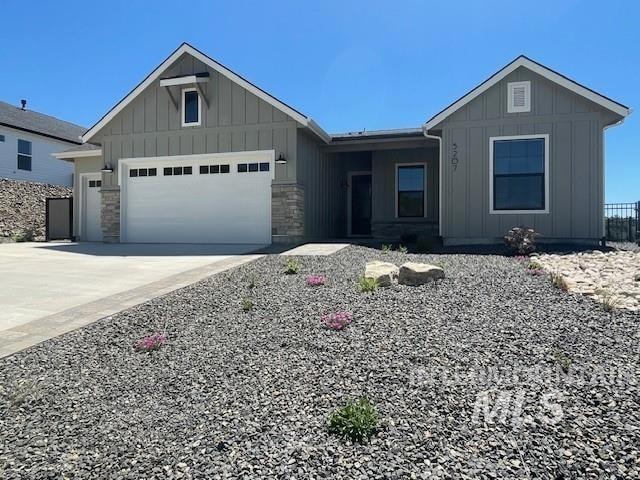 For Sale $1,174,200 • Co-Listing Agent