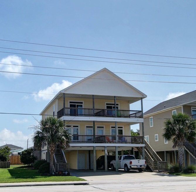 408 E Fort Macon Road