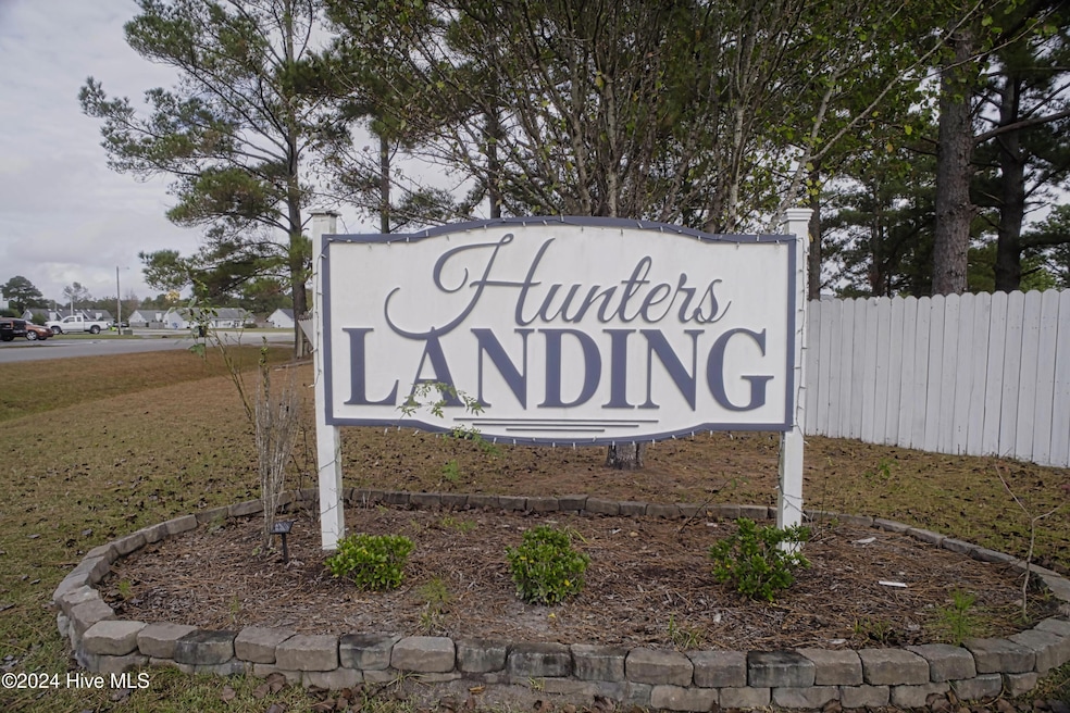 Hunters Landing