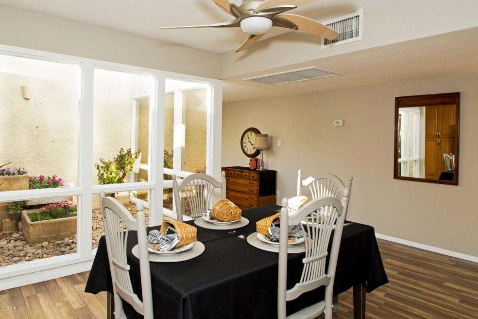 Dining room with Atrium
