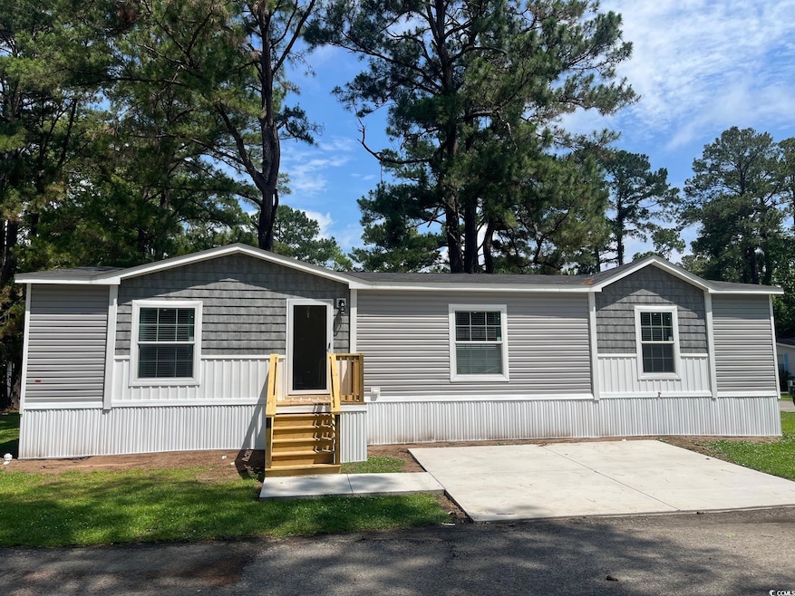 View of manufactured / mobile home