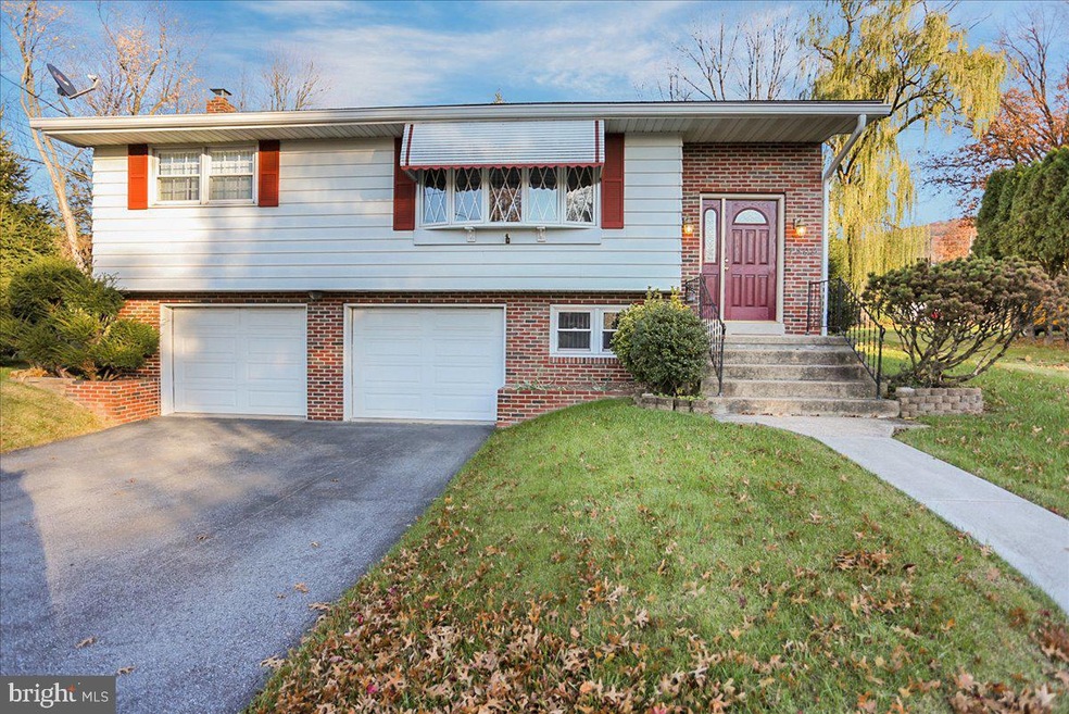 1809 Scindo Ct, Reading, PA 19604 - photo 1