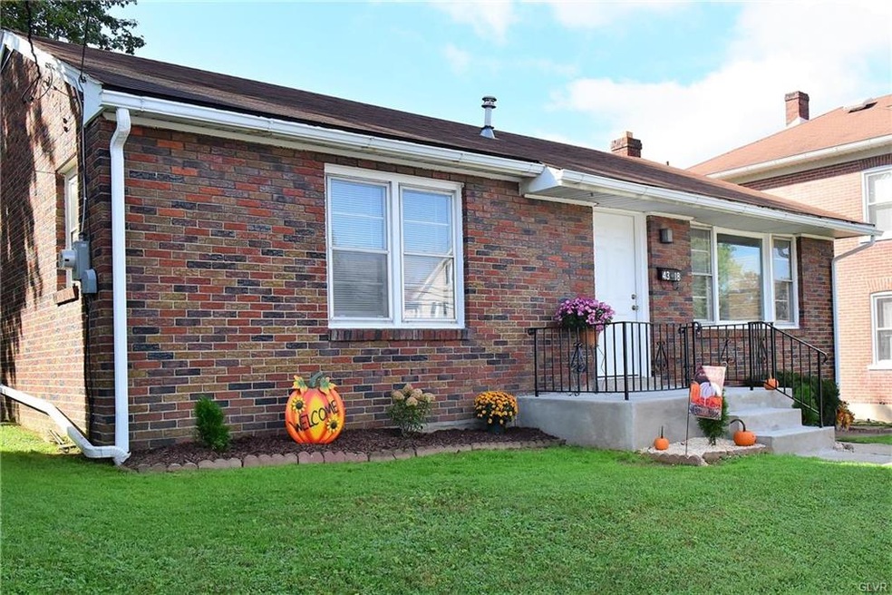 4318 Spruce St, Whitehall, PA 18052 - photo 1