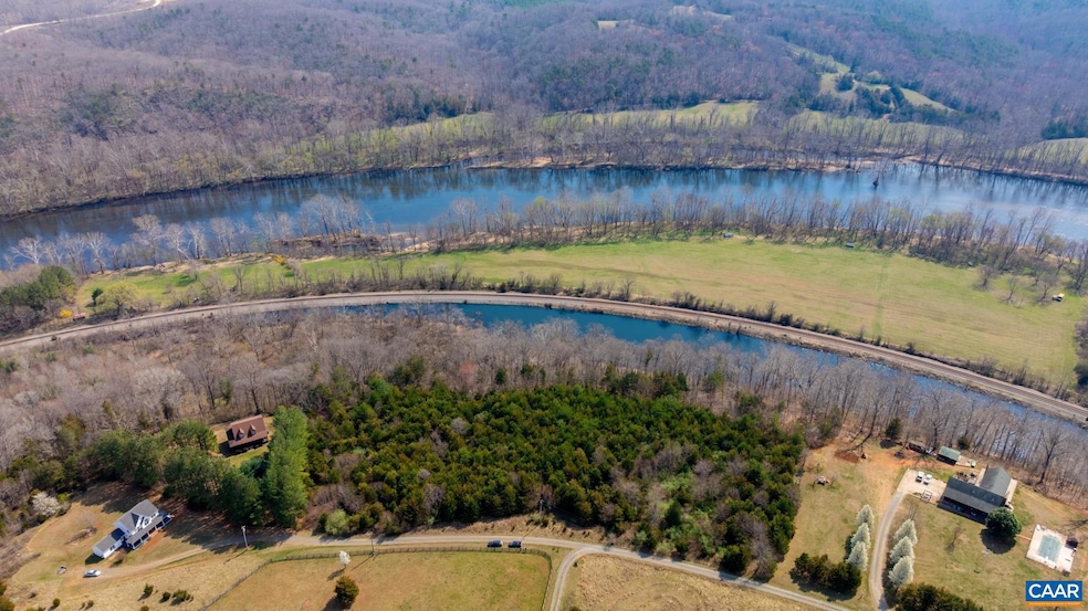 1280 Jones Overlook unit 53, Scottsville, VA 24562 - photo 1