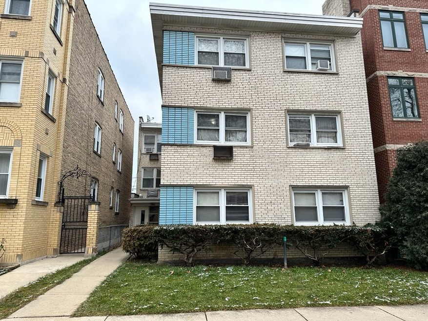 6117 N Mozart St unit 1R, Chicago, IL 60659 - photo 1