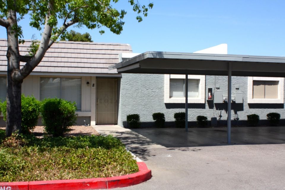 1050 S Stapley Dr unit 8, Mesa, AZ 85204 - photo 1