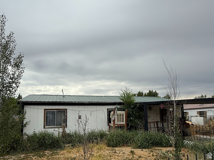 400 S 480 W unit 14, Wellington, UT 84542 - photo 1