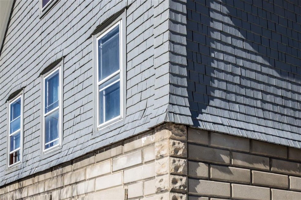 17 Crescent St, Rutland, VT 05701 - photo 1