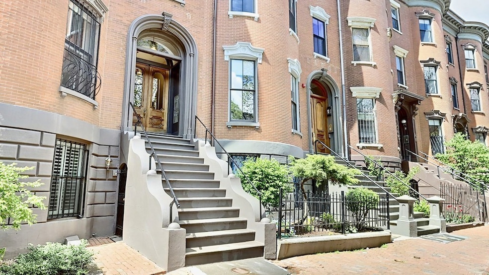 27 Worcester Square unit 2, Boston, MA 02118 - photo 1