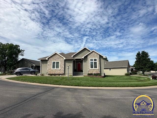 2728 SW Blue Stem Dr, Topeka, KS 66614 - photo 1