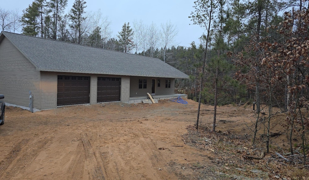 10021 Newton Lake Rd, Crivitz, WI 54114 - photo 1