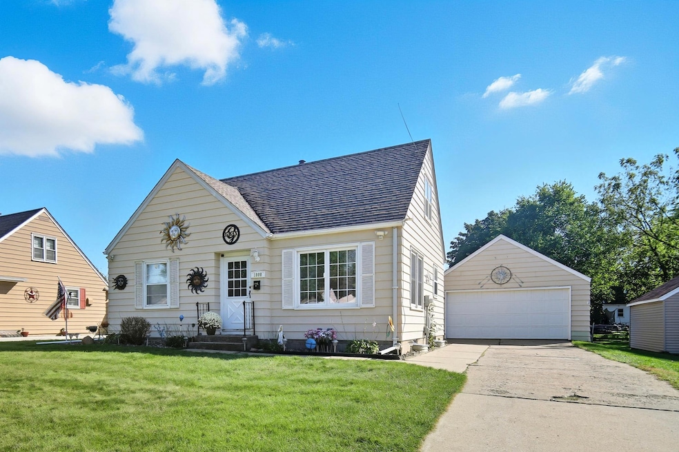 1800 3rd Ave NE, Austin, MN 55912 - photo 1