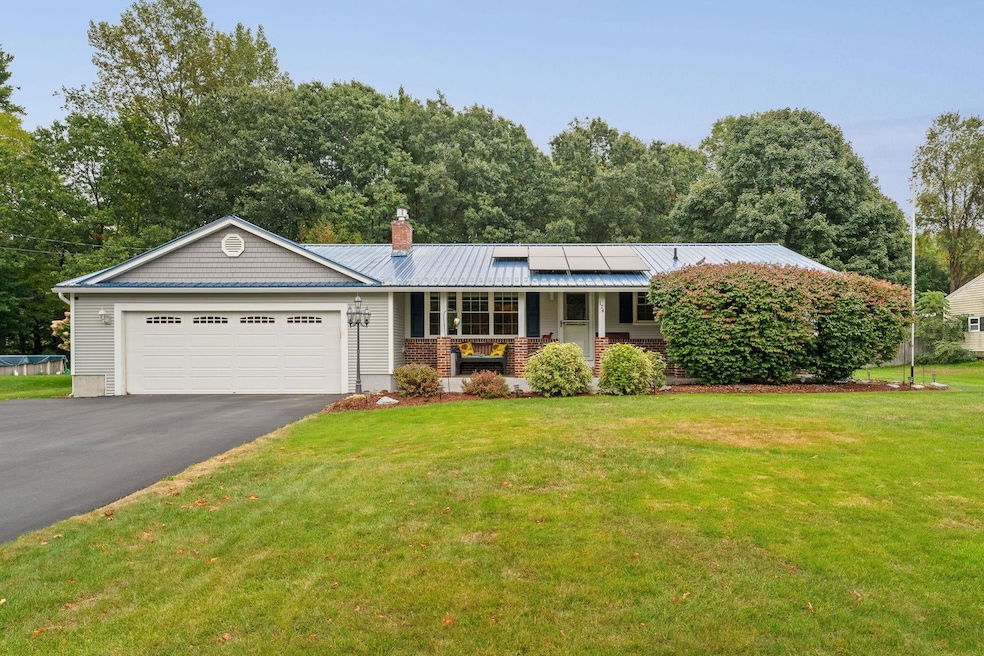 174 Cobbleview Dr, Colchester, VT 05446 - photo 1