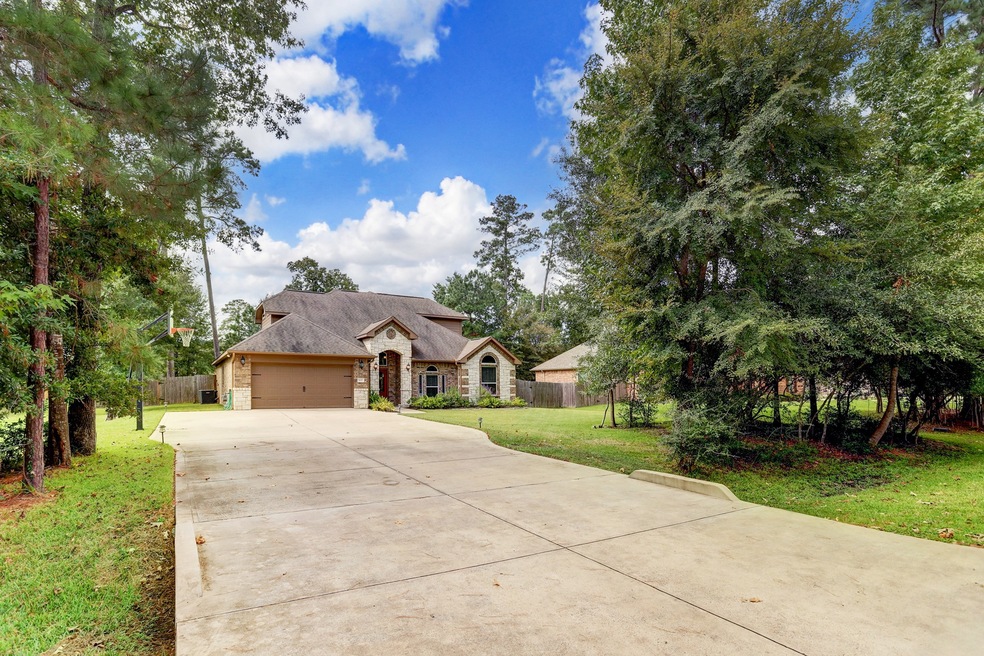 615 Weisinger Dr, Magnolia, TX 77354 - photo 1