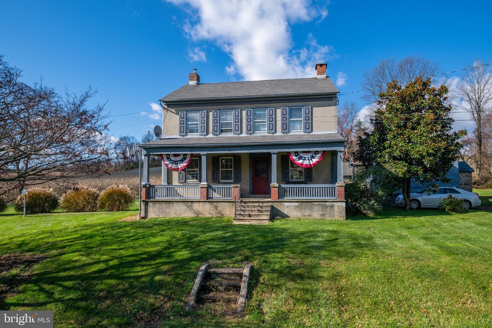 390 Antietam Rd, Temple, PA 19560 - photo 1