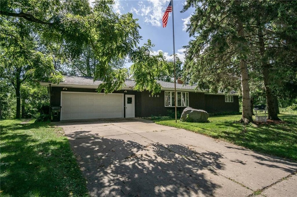 1110 16th Ave E, Menomonie, WI 54751 - photo 1