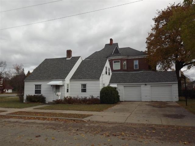1310 20th St, Menominee, MI 49858 - photo 1