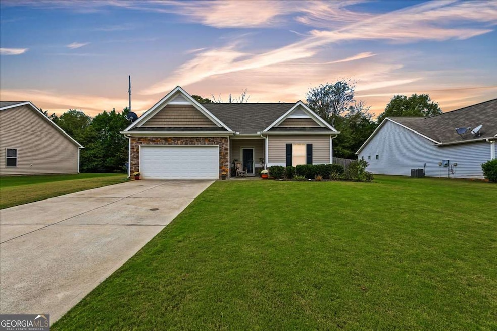 135 Oak Hollow Way, Aragon, GA 30104 - photo 1