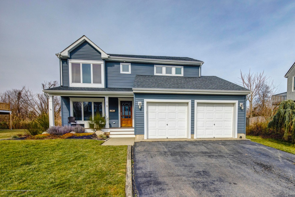 01_House Front
