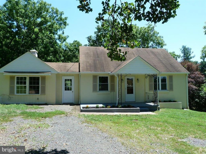 5561 Lee Hwy, Warrenton, VA 20187 - photo 1