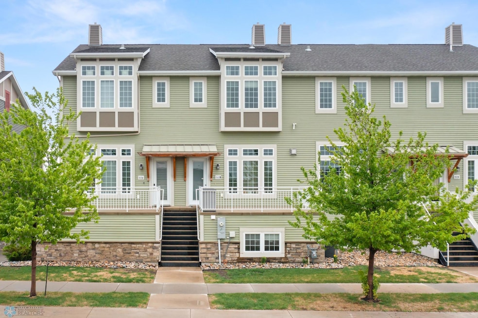 503 33rd Way E unit B, West Fargo, ND 58078 - photo 1