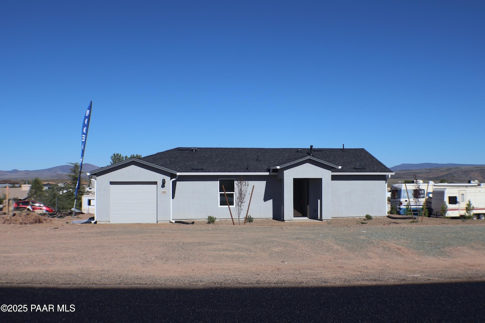 19880 E Stagecoach Trail, Mayer, AZ 86333 - photo 1