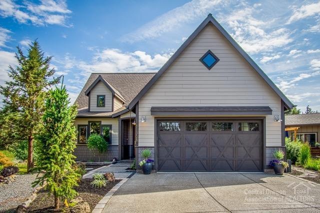 61308 Ring Bearer Ct, Bend, OR 97702 - photo 1