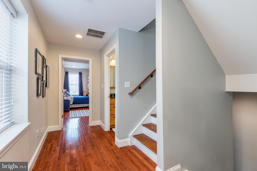 1117 S East Ave, Baltimore, MD 21224 - photo 1