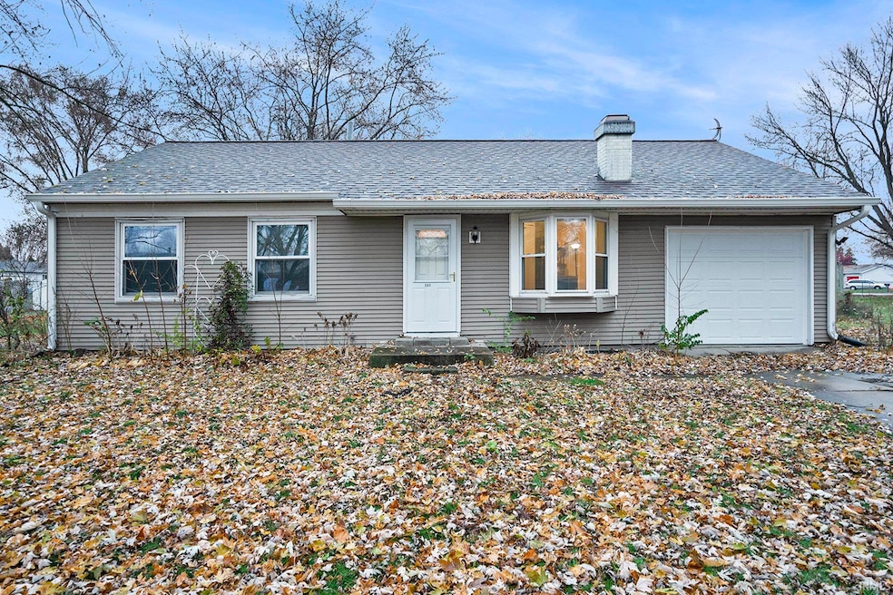 231 Maple St, Millersburg, IN 46543 - photo 1