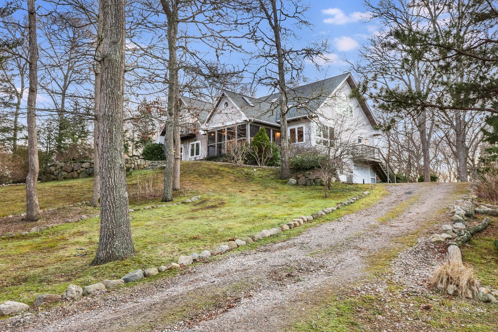 20 Damon Rd, Falmouth, MA 02540 - photo 1