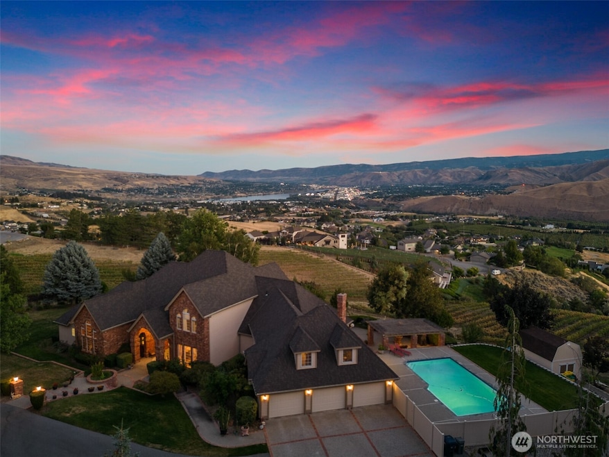 For Sale $2,300,000
