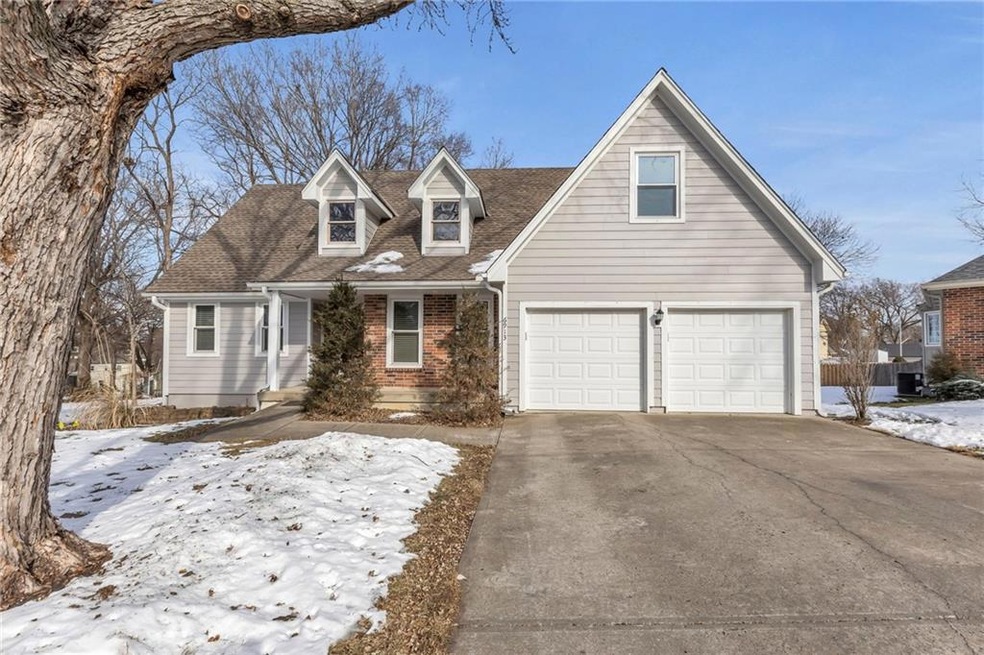 6913 Reeder Ct, Shawnee, KS 66203 - photo 1