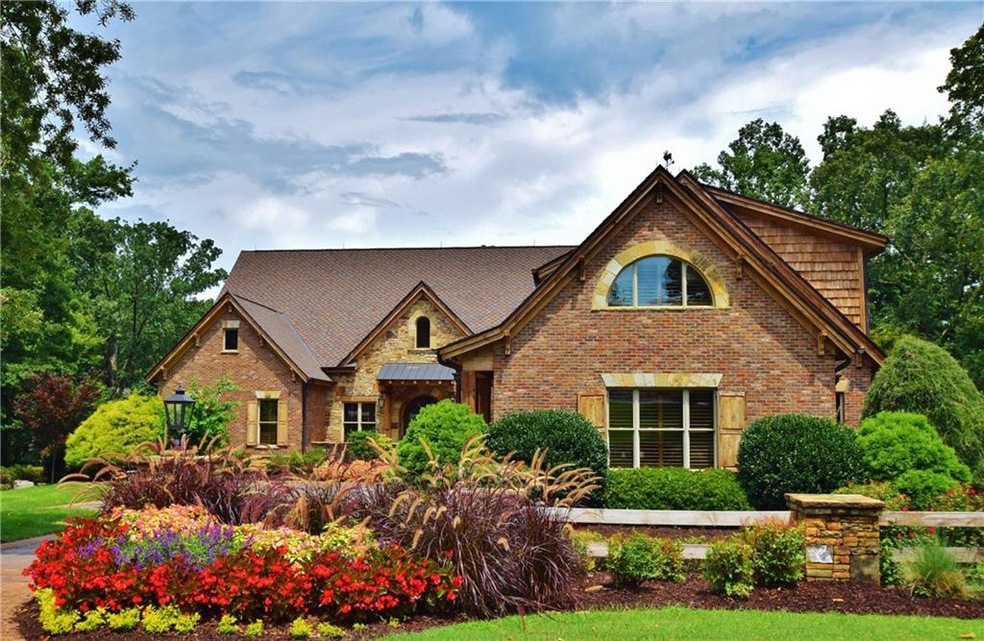 1208 Riverside Dr, Gainesville, GA 30501 - photo 1