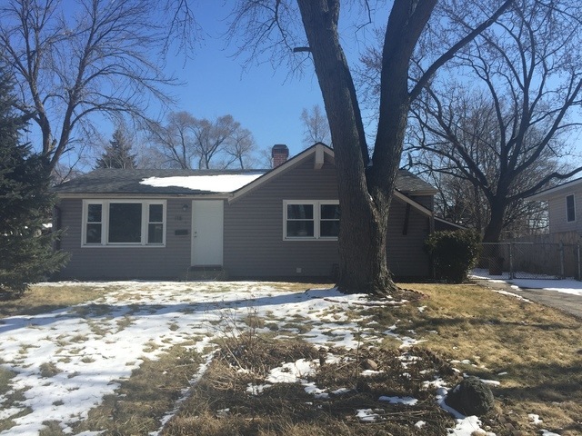 118 Mora Rd, Carpentersville, IL 60110 - photo 1