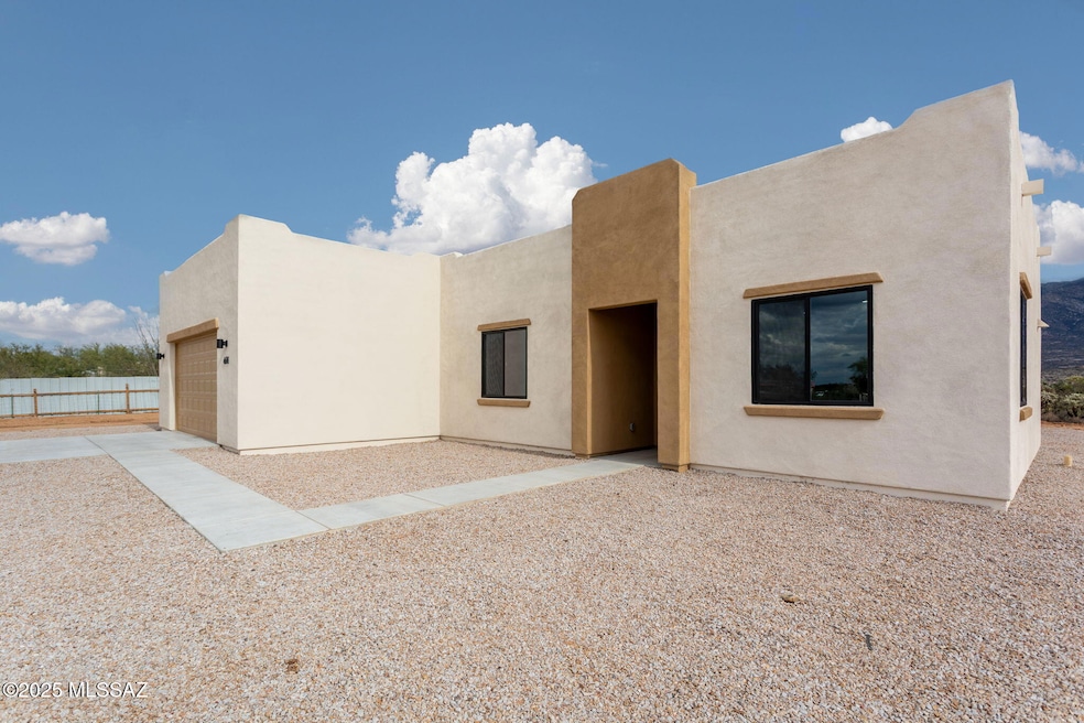 4601 E Magoo Rd, Catalina, AZ 85739 - photo 1