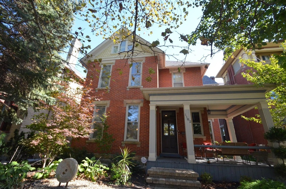 1102 Neil Ave
