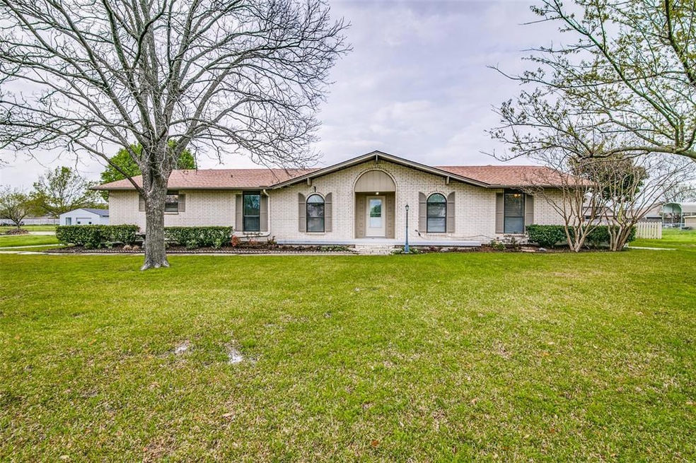 224 Colonial Dr, Wylie, TX 75098 - photo 1