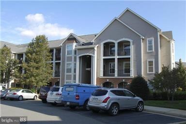 46608 Drysdale Terrace unit 201, Sterling, VA 20165 - photo 1