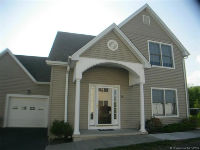 Such an inviting entry! An attractive design with 