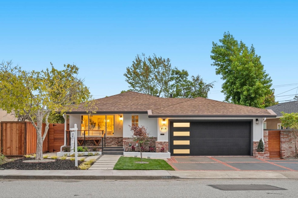 For Sale $2,095,000 • Co-Listing Agent