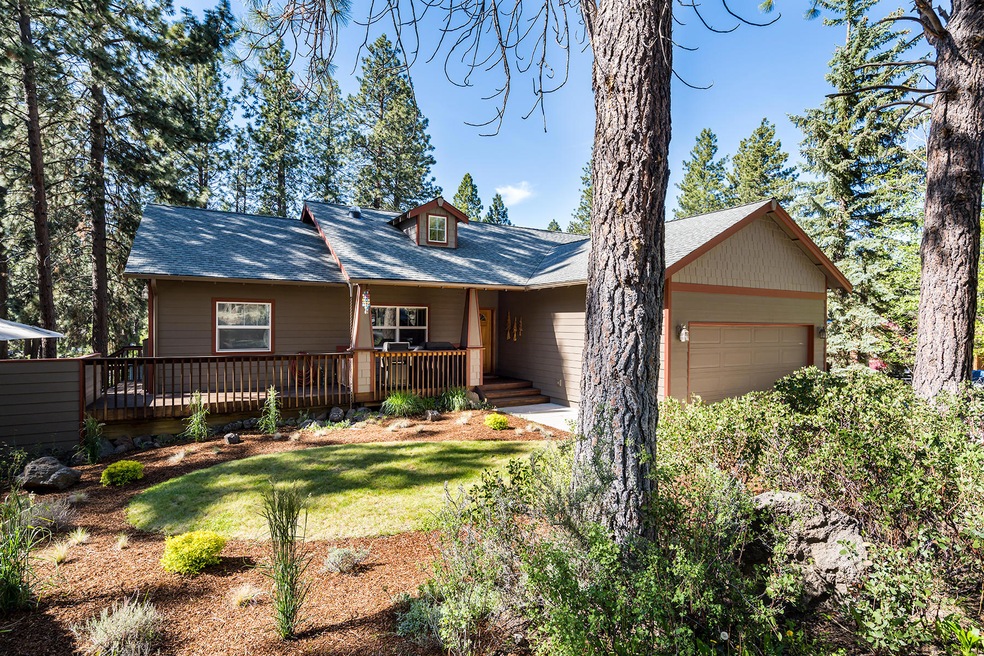 19042 Choctaw Rd, Bend, OR 97702 - photo 1
