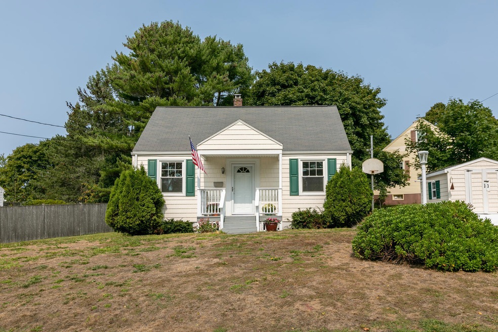 46 Longfellow Dr Cape-large-001-032-Fron