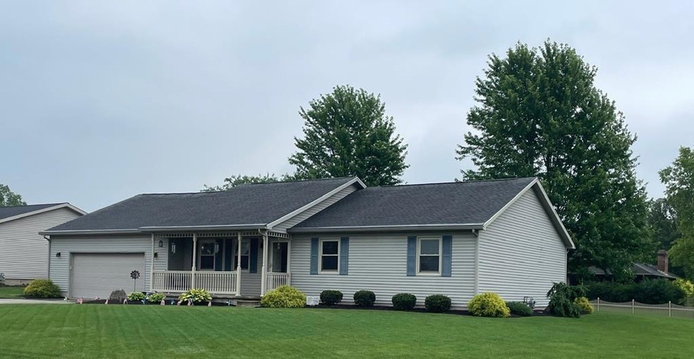 1323 Grandview Dr, Bucyrus, OH 44820 - photo 1