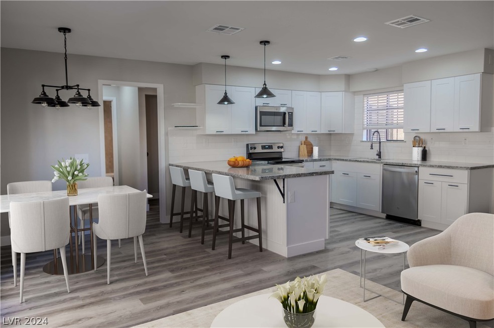 *VIRTUALLY STAGED*
GORGEOUS REMODELED 2 BED 2 BAT