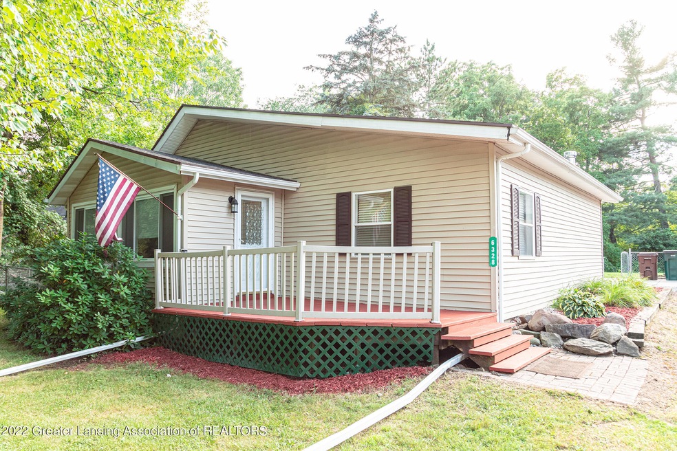 6328 Rosedale Rd, Lansing, MI 48911 - photo 1
